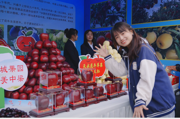 ףڰ˸йũսũزƷۼ