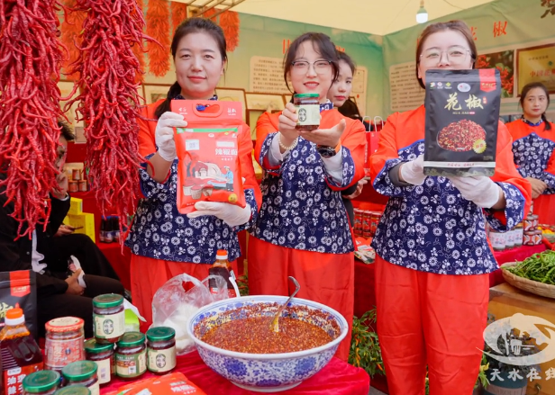 ˮףڰ˸йũսڡϵлȫ¼